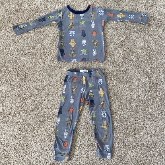 Gap Star Wars toddler boy gray long sleeve and pants pajamas size 3T - Picture 1 of 7